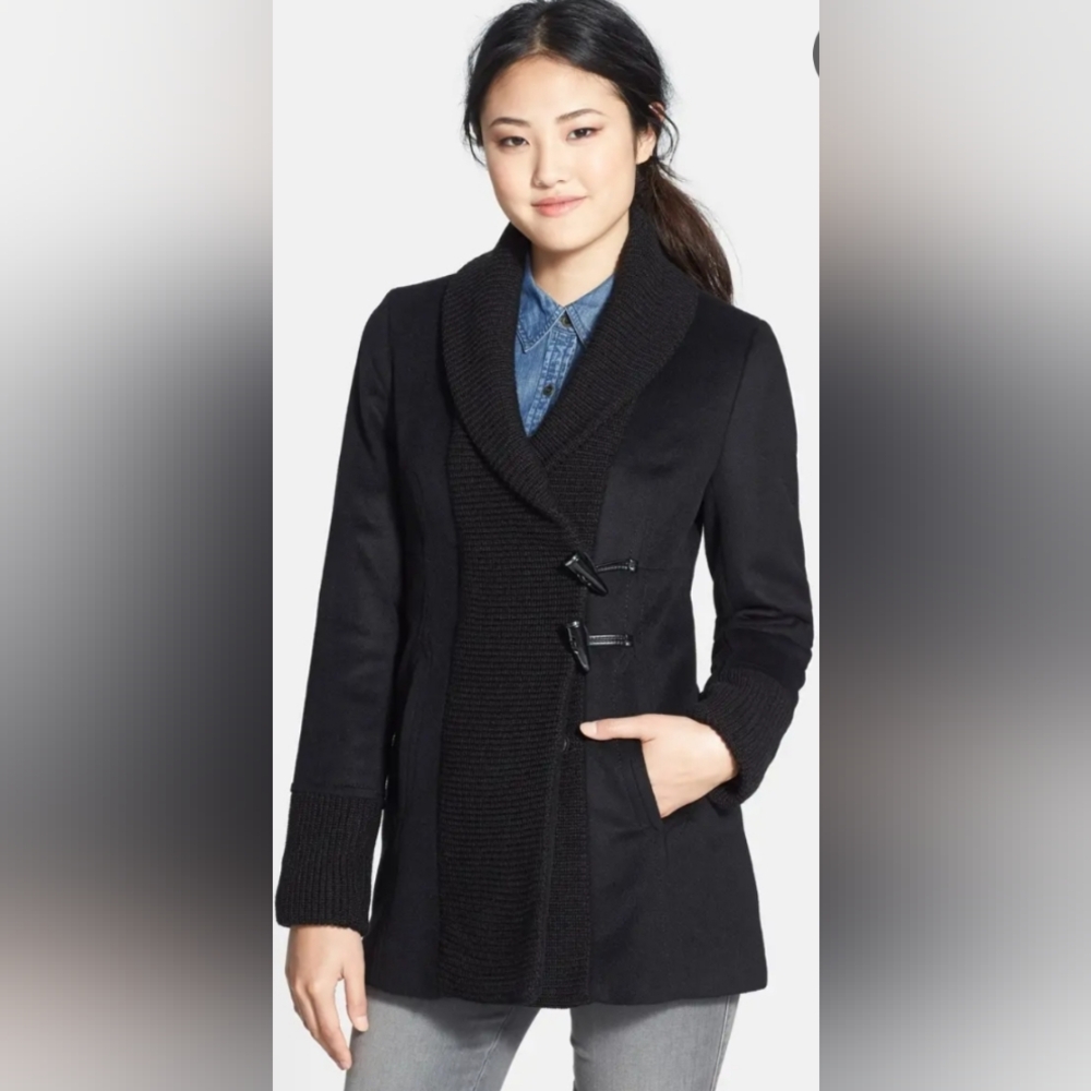 Vince Camuto Black Wool Blend Toggle Coat – Size M